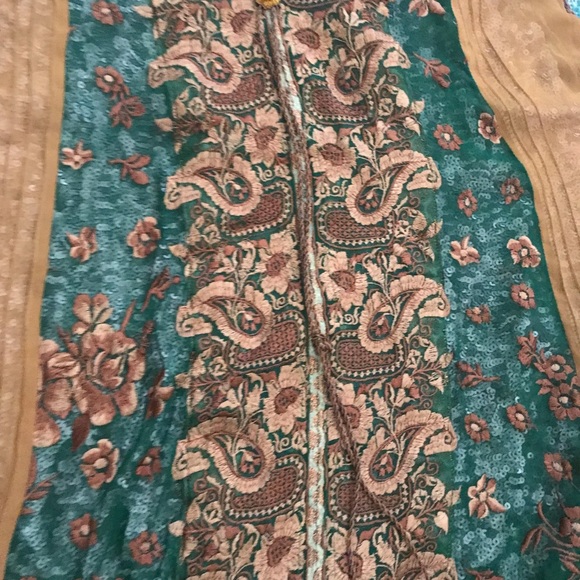 3 piece custom made Pakistan outfit - Picture 5 of 7